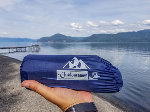 Sleep on an ultralight sleeping pad in a tent